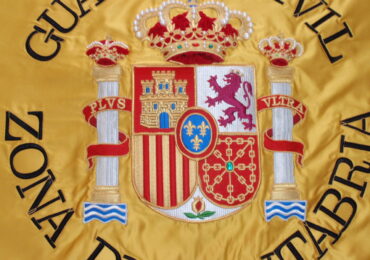 Bandera de España para la guardia civil